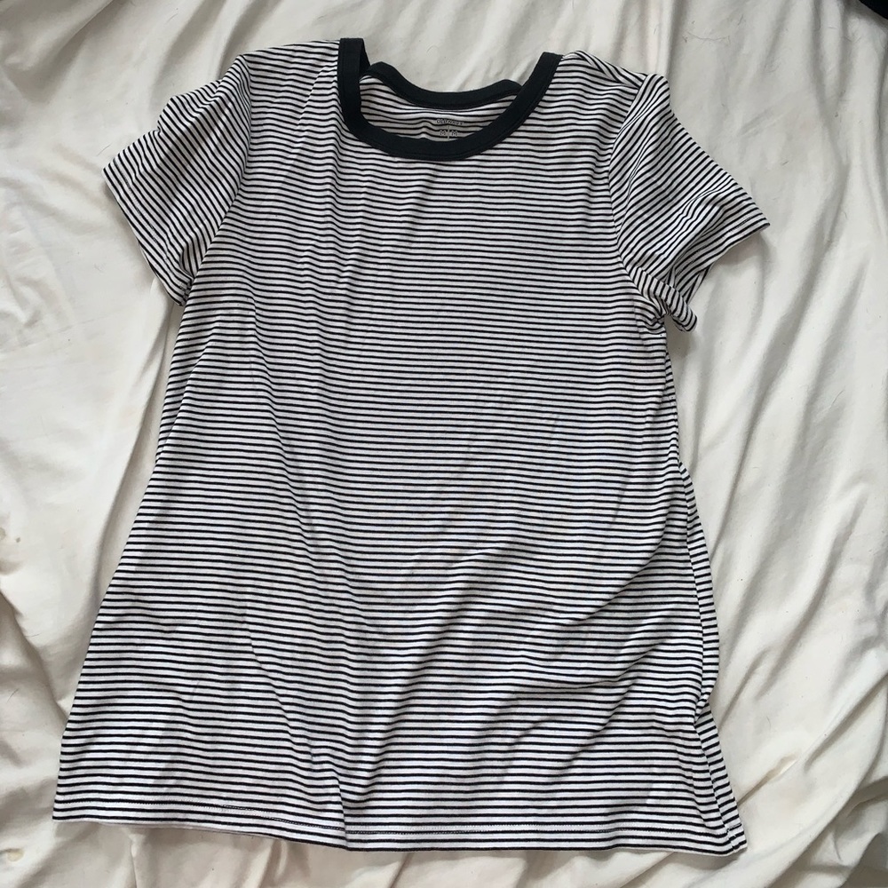black and white striped short sleeve